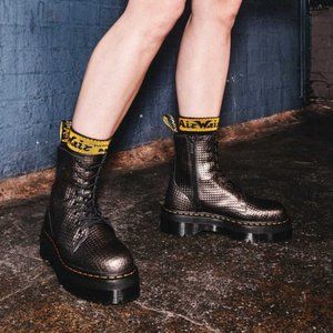 NWT Dr. Martens Jadon Stud Emboss Leather Platform Boots | US 6